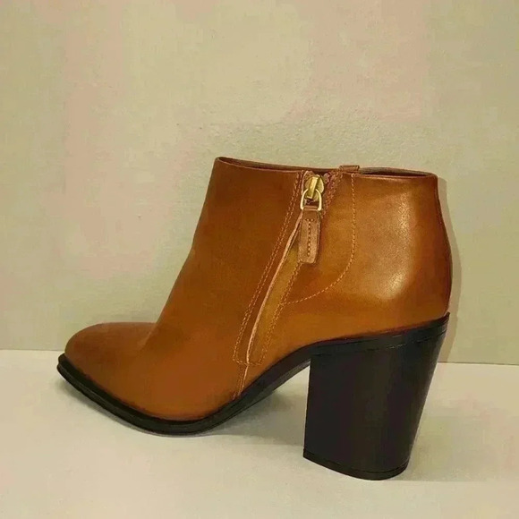 Franco sarto Vivica western bootie in tan size 10 nwob